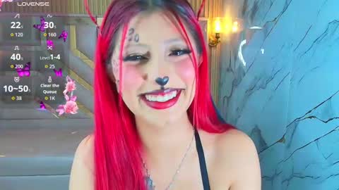 Snapshot of lola_bonnie_r chatting on 4, 10, 2025 Lola online show from 4, 10, 2025