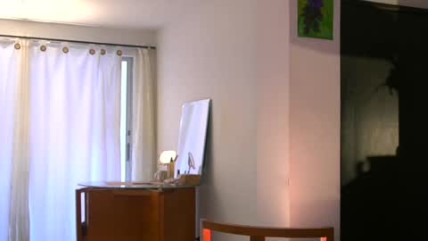 Snapshot of lola_cocks chatting on 20, 4, 2026 mara online show from 20, 4, 2026