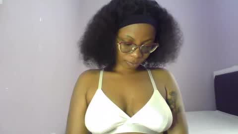 Lola Coco online show from 10, 4, 2026