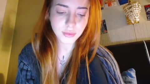 Lola online show from 24, 2, 2025