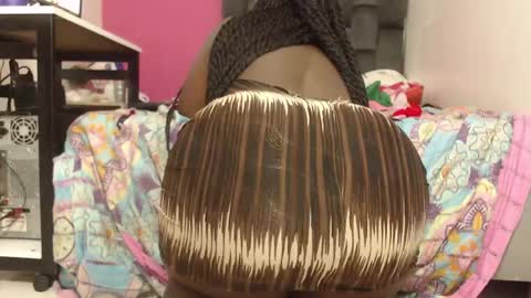 lola_honney online show from 14, 2, 2025