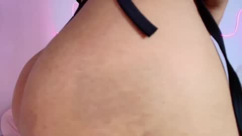 lola_lustrum online show from 15, 4, 2026