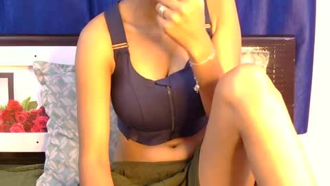 Snapshot of lolaa_darling chatting on 2, 7, 2026 lolaa online show from 2, 7, 2026