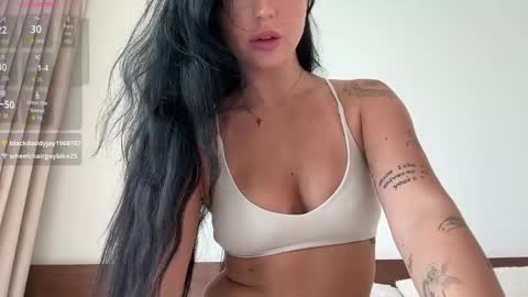 Snapshot of lolaap0pp chatting on 13, 5, 2026 Lola online show from 13, 5, 2026