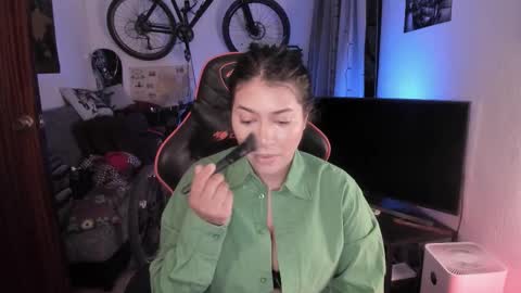 lolaasmith_21 online show from 23, 3, 2026