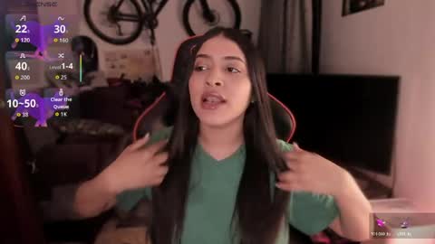 lolaasmith_21 online show from 25, 4, 2026