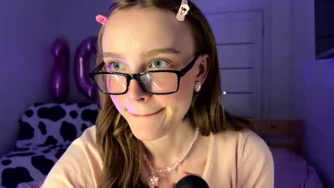 lolaatate online show from 27, 3, 2026