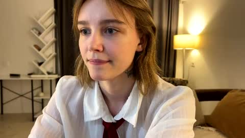 Snapshot of lolaatatee chatting on 2, 5, 2026 lolaatatee online show from 2, 5, 2026