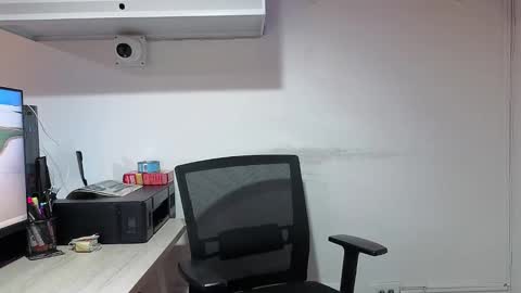 lolalola_12 online show from 9, 1, 2026