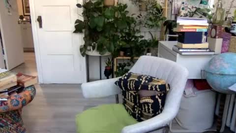 Snapshot of lolalustful chatting on 10, 7, 2026 Lola Lustful online show from 10, 7, 2026