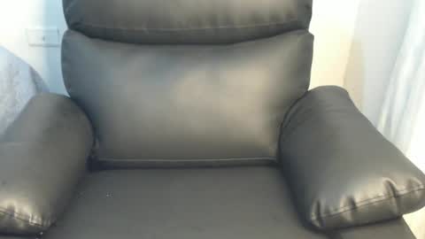 Lola online show from 8, 3, 2025