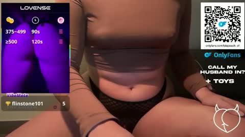 lolapeachtv online show from 1, 12, 2025