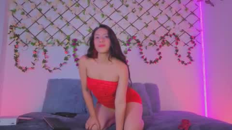  Lola  online show from 9, 11, 2025