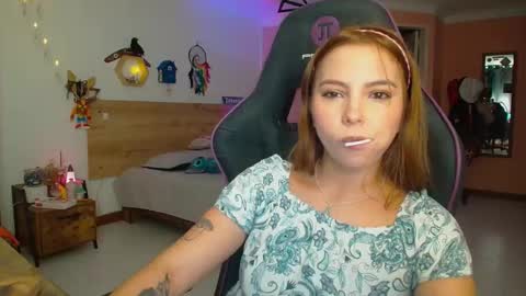 Snapshot of lolaverse chatting on 4, 2, 2026 Lola doll online show from 4, 2, 2026