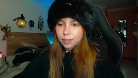 Snapshot of lolaverse chatting on 17, 2, 2026 Lola doll online show from 17, 2, 2026