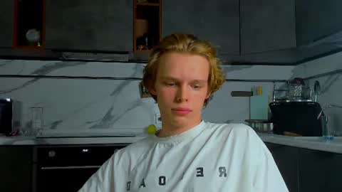 Snapshot of lolkendowson chatting on 21, 7, 2026 Kenndi online show from 21, 7, 2026