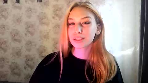 Snapshot of lollalakiss chatting on 14, 10, 2025 LollaLaKiss online show from 14, 10, 2025