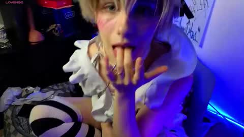 Snapshot of lolle4k chatting on 19, 10, 2025 Christine online show from 19, 10, 2025