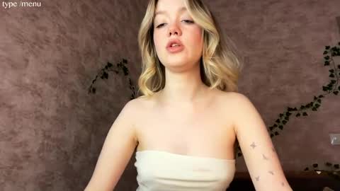 Mia online show from 18, 4, 2026