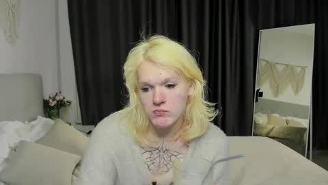 Snapshot of lollita_morgan chatting on 19, 4, 2026 lollita online show from 19, 4, 2026