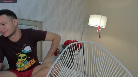 Snapshot of lolly_polie chatting on 4, 1, 2025 Lolly and neighbor online show from 4, 1, 2025