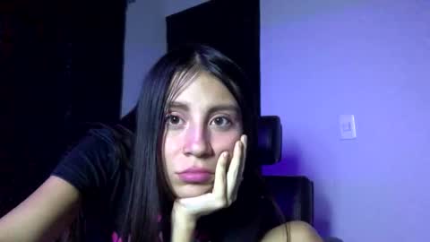 Snapshot of loly_pink_ chatting on 8, 2, 2025 Loly online show from 8, 2, 2025