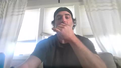 THE SEXIEST MAN ALIVE online show from 14, 11, 2025