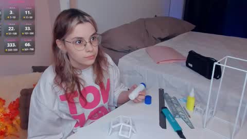 Lona online show from 26, 11, 2025