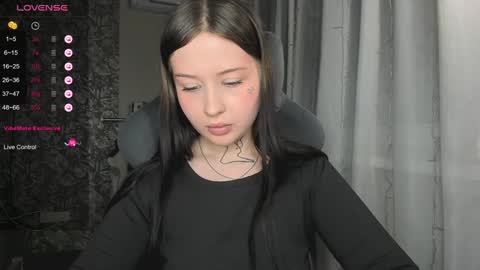 Snapshot of lonalye chatting on 29, 12, 2024 lona online show from 29, 12, 2024