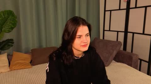 Snapshot of lonapartch chatting on 4, 11, 2025 MIA online show from 4, 11, 2025