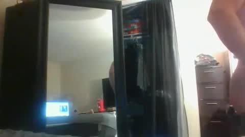 Snapshot of longhairedfreak1921 chatting on 8, 9, 2025 longhairedfreak1921 online show from 8, 9, 2025