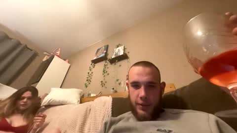 Snapshot of longjohndong321 chatting on 6, 4, 2026 Unknowncouple online show from 6, 4, 2026