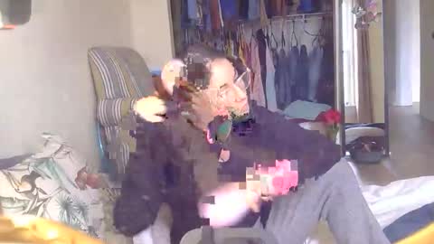 Snapshot of longlegstammy chatting on 10, 5, 2026 Cutenurse91 online show from 10, 5, 2026