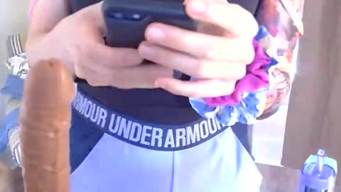 Snapshot of longlegstammy chatting on 16, 5, 2026 Cutenurse91 online show from 16, 5, 2026