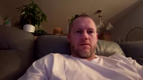 Snapshot of longstrokin8869 chatting on 4, 3, 2025 Bradsobad88 online show from 4, 3, 2025