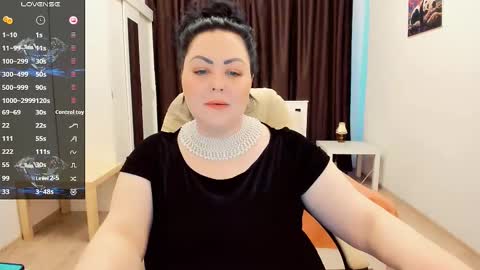 Nina online show from 13, 2, 2025