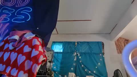 Londoncashmere69  online show from 30, 12, 2024