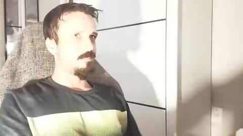 Lucas online show from 22, 12, 2025