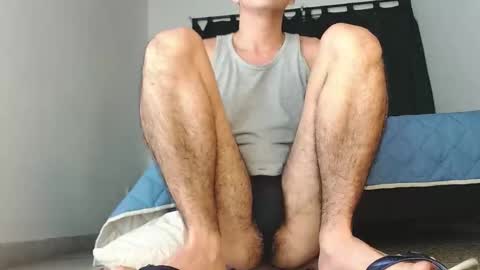 Snapshot of looki_16 chatting on 15, 1, 2025 looki 16 online show from 15, 1, 2025