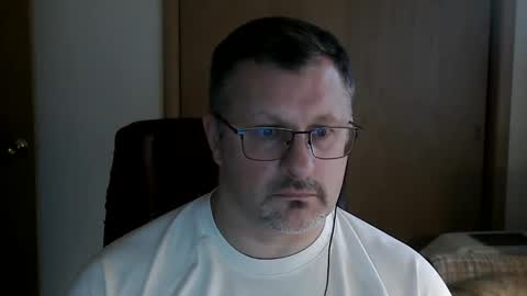 Snapshot of lookin75 chatting on 10, 9, 2025 lookin75 online show from 10, 9, 2025