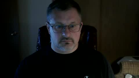 Snapshot of lookin75 chatting on 23, 6, 2026 lookin75 online show from 23, 6, 2026