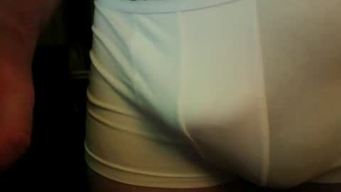 Snapshot of looking_and_hoping chatting on 20, 9, 2025 Daddy gets HARD online show from 20, 9, 2025