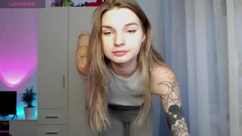 Luna online show from 2, 12, 2025