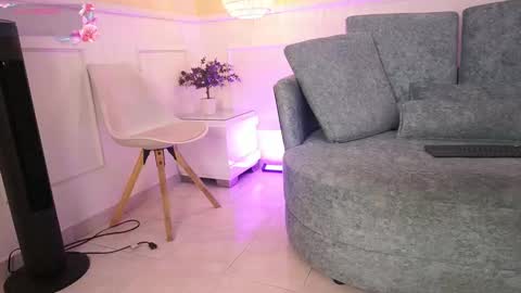 Snapshot of loonanyx chatting on 27, 9, 2025 Loona Nyx online show from 27, 9, 2025
