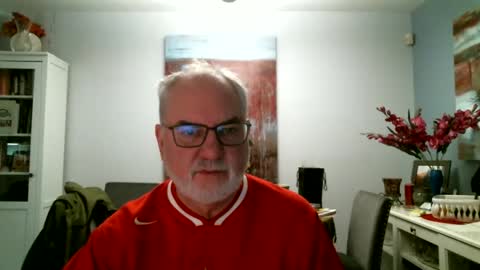 Snapshot of loop102 chatting on 15, 2, 2025 loop102 online show from 15, 2, 2025