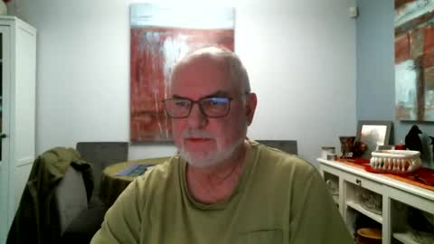 Snapshot of loop102 chatting on 14, 3, 2026 loop102 online show from 14, 3, 2026