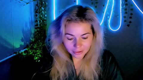 Lora online show from 24, 9, 2025