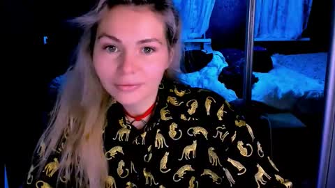 Lora online show from 10, 11, 2025