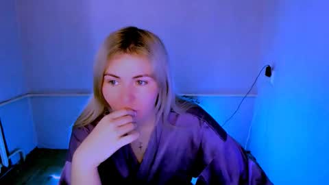 Lora online show from 25, 3, 2026