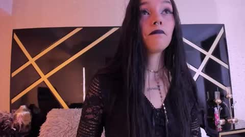 loraineblake online show from 26, 11, 2025